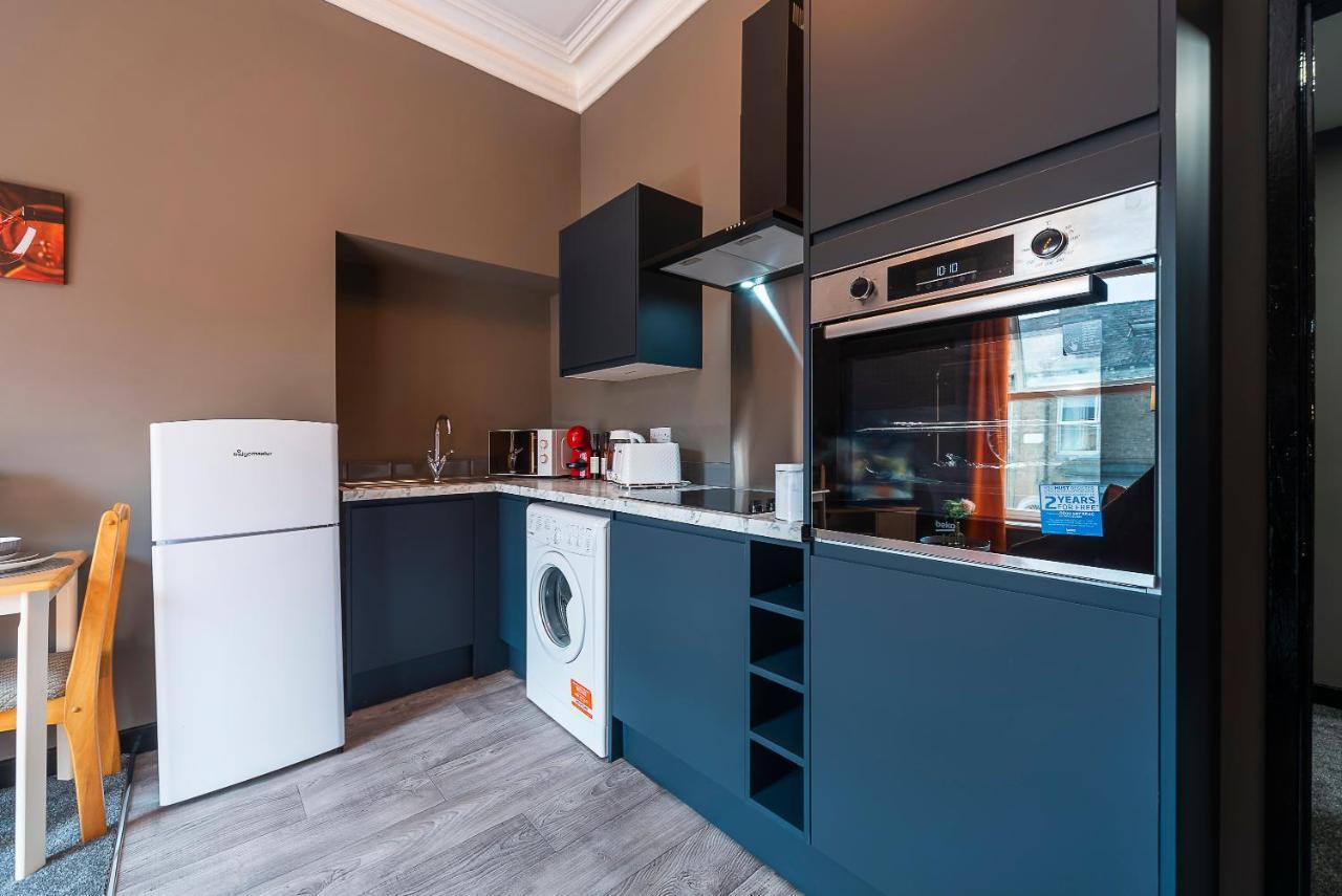 Art-Filled Bohemian 1 Bedroom Apt 2 Beds Colourful Praise Inn Apartment Kingston upon Hull Ngoại thất bức ảnh